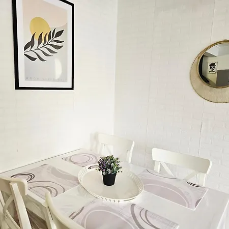 Maison De En Ariege Semesterbostad *