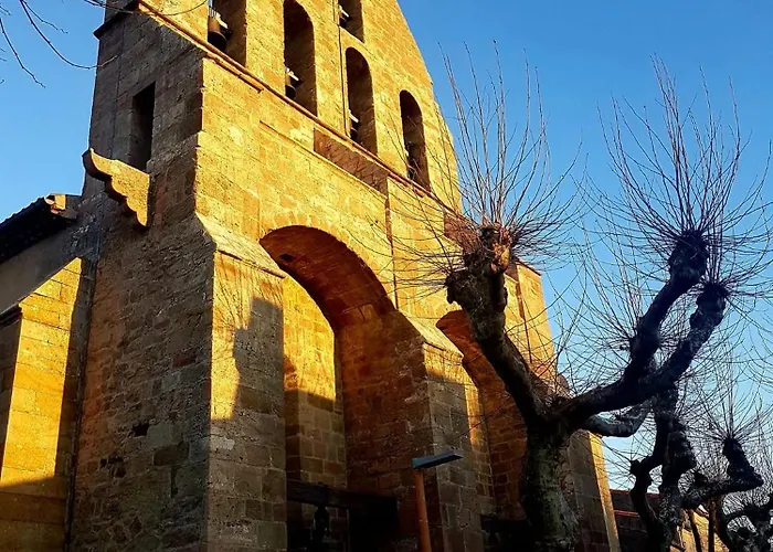 Maison De En Ariege بيت للعطل *